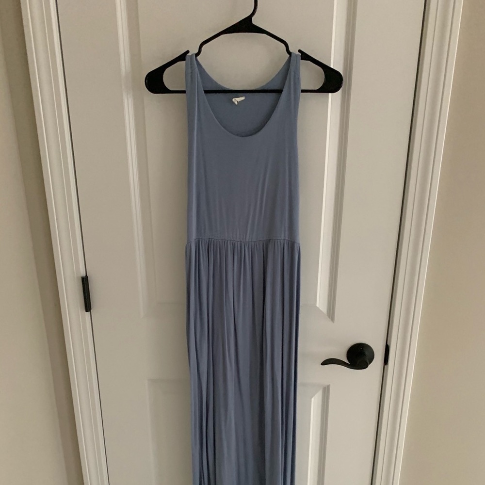 Light Blue Sleeveless Pleated Maxi